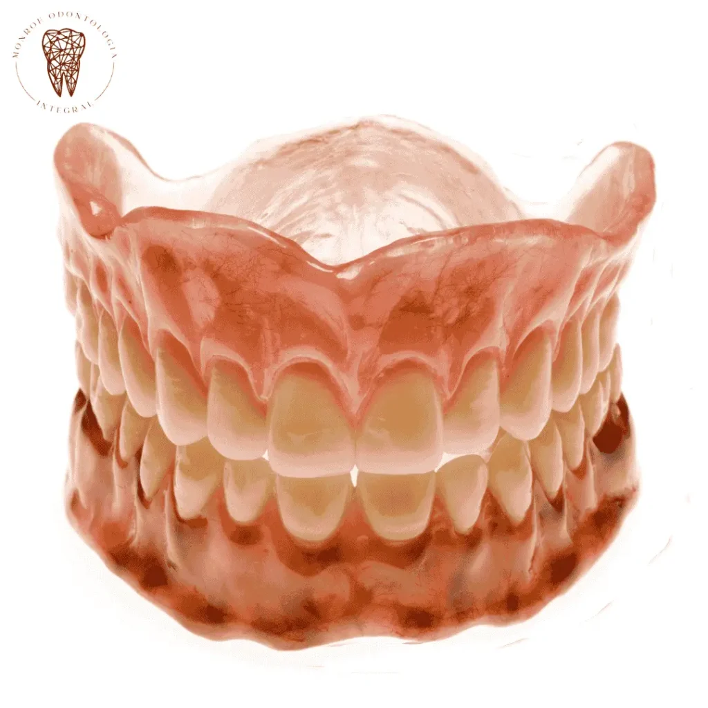 Prótesis dental total removible completa en Villa Urquiza